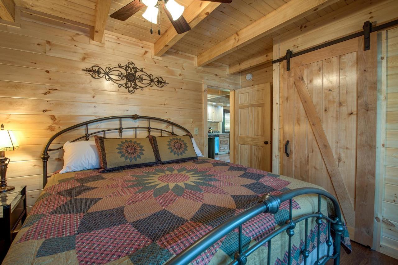 Woodland Escape Villa Pigeon Forge Dış mekan fotoğraf