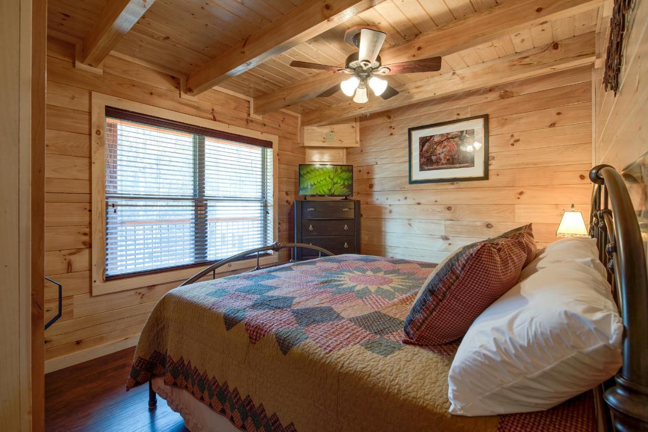 Woodland Escape Villa Pigeon Forge Dış mekan fotoğraf