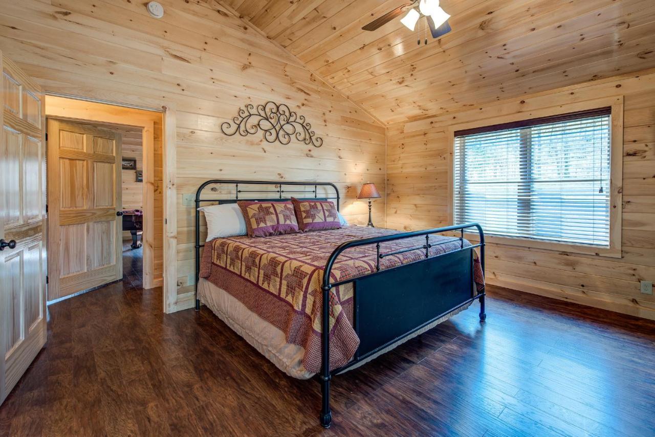 Woodland Escape Villa Pigeon Forge Dış mekan fotoğraf