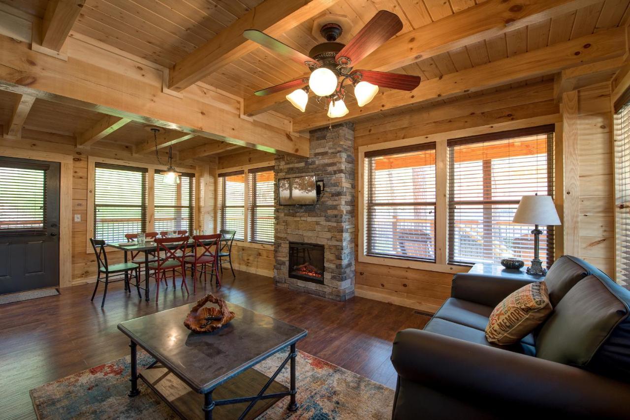 Woodland Escape Villa Pigeon Forge Dış mekan fotoğraf