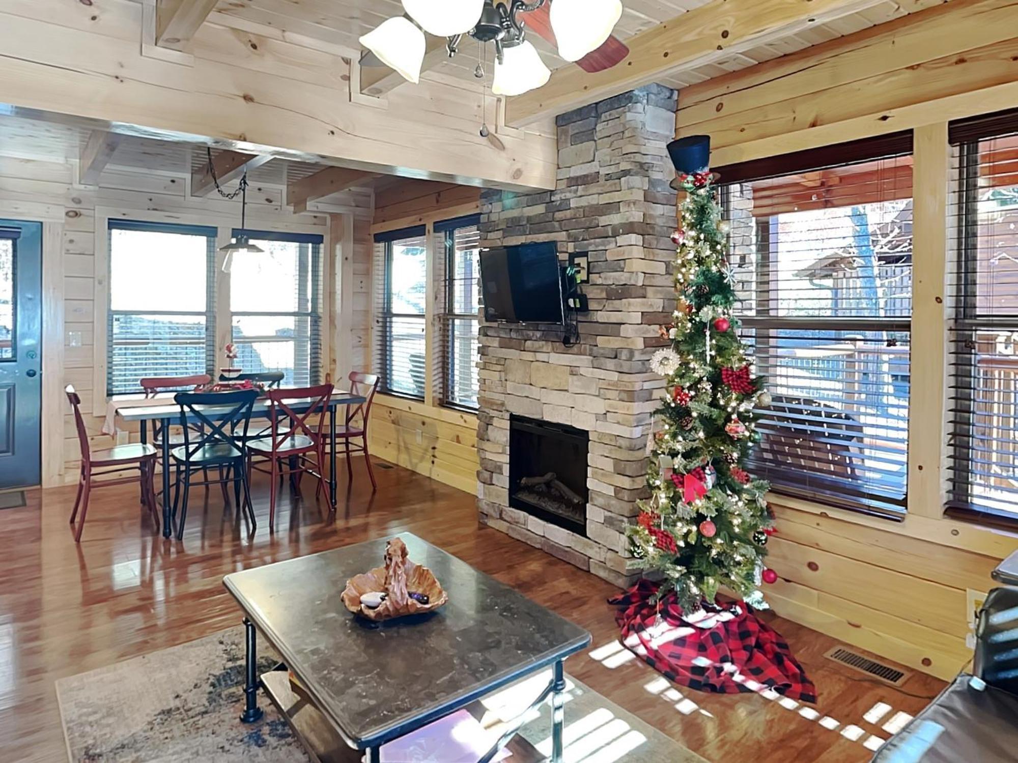 Woodland Escape Villa Pigeon Forge Dış mekan fotoğraf